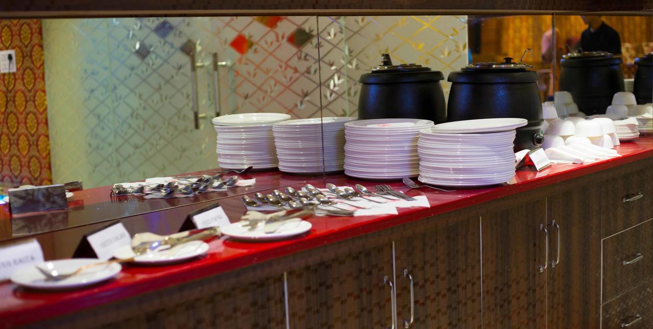 Hotel Kings Regency Drang المظهر الخارجي الصورة