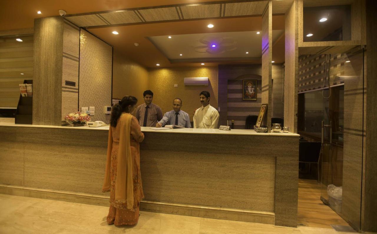 Hotel Kings Regency Drang المظهر الخارجي الصورة