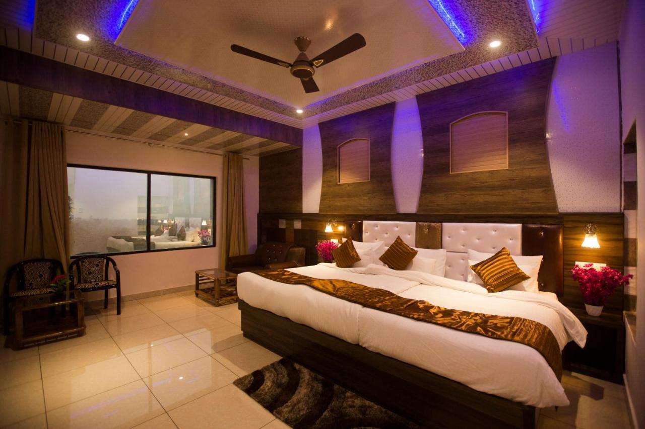 Hotel Kings Regency Drang المظهر الخارجي الصورة